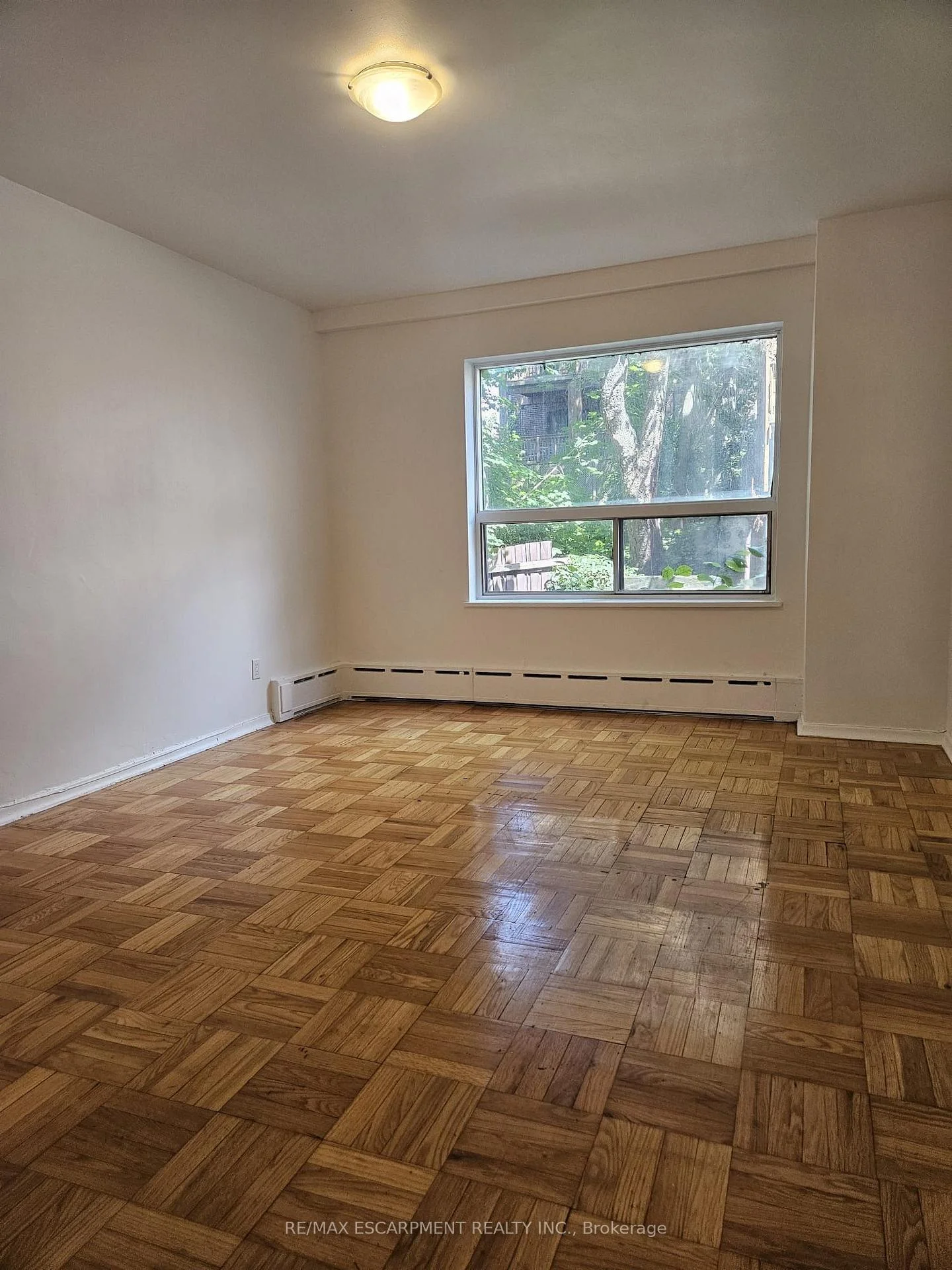 Photo 15 of Unit 107, 325A James Street S, Hamilton, Durand — HOMEH