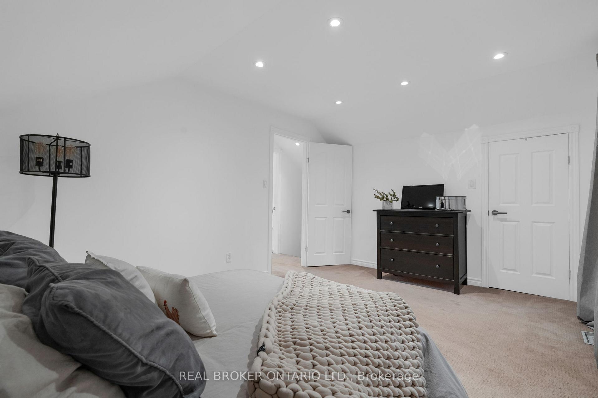 Photo 17 of 17265 50 Highway, Caledon, Palgrave — HOMEH