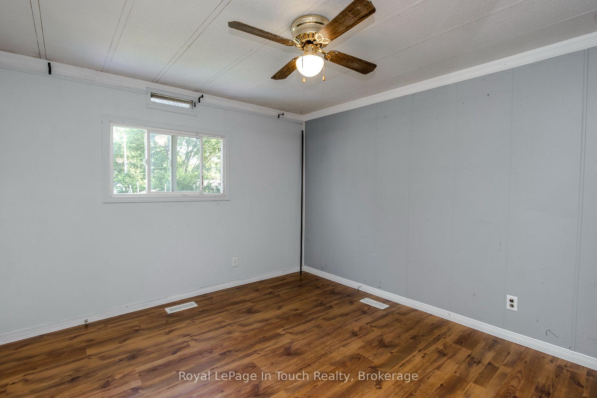 Photo 12 of 21 Vics Road, Midland — HOMEH