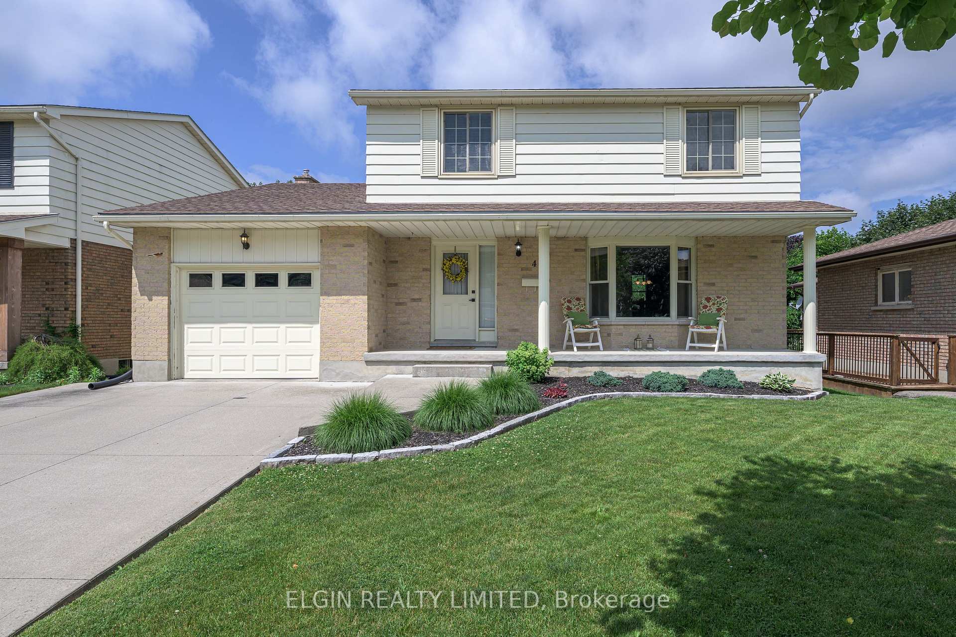 Photo 2 of 41 Luton Crescent, St. Thomas — HOMEH