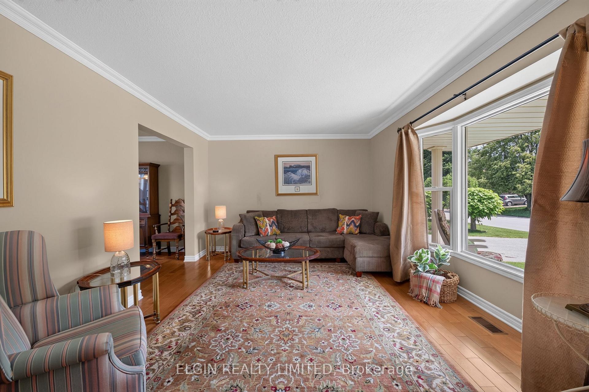 Photo 15 of 41 Luton Crescent, St. Thomas — HOMEH