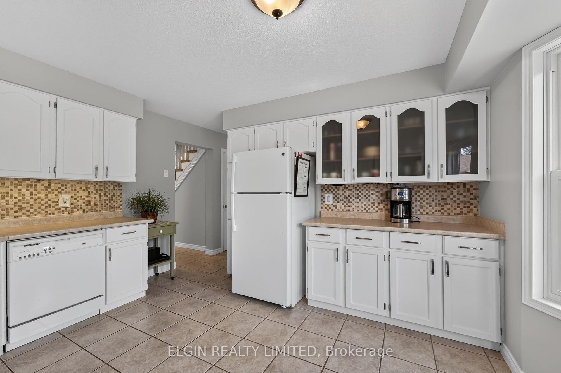 Photo 21 of 41 Luton Crescent, St. Thomas — HOMEH