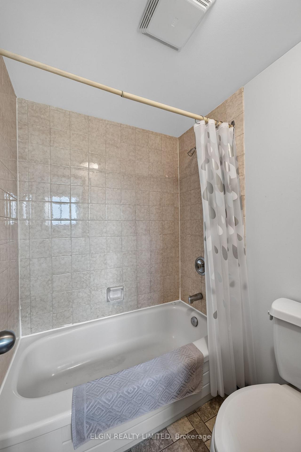 Photo 30 of 41 Luton Crescent, St. Thomas — HOMEH