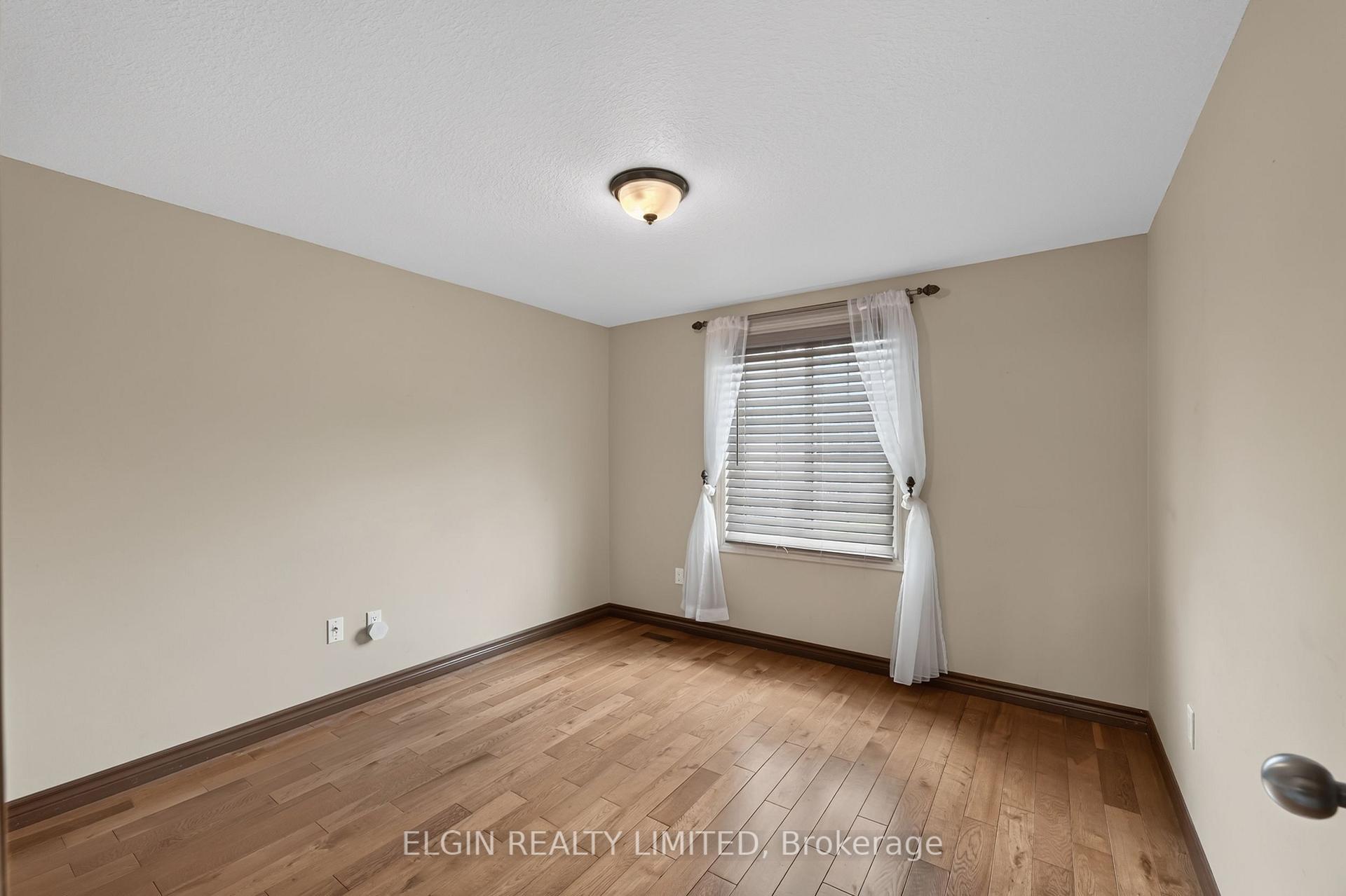 Photo 33 of 41 Luton Crescent, St. Thomas — HOMEH