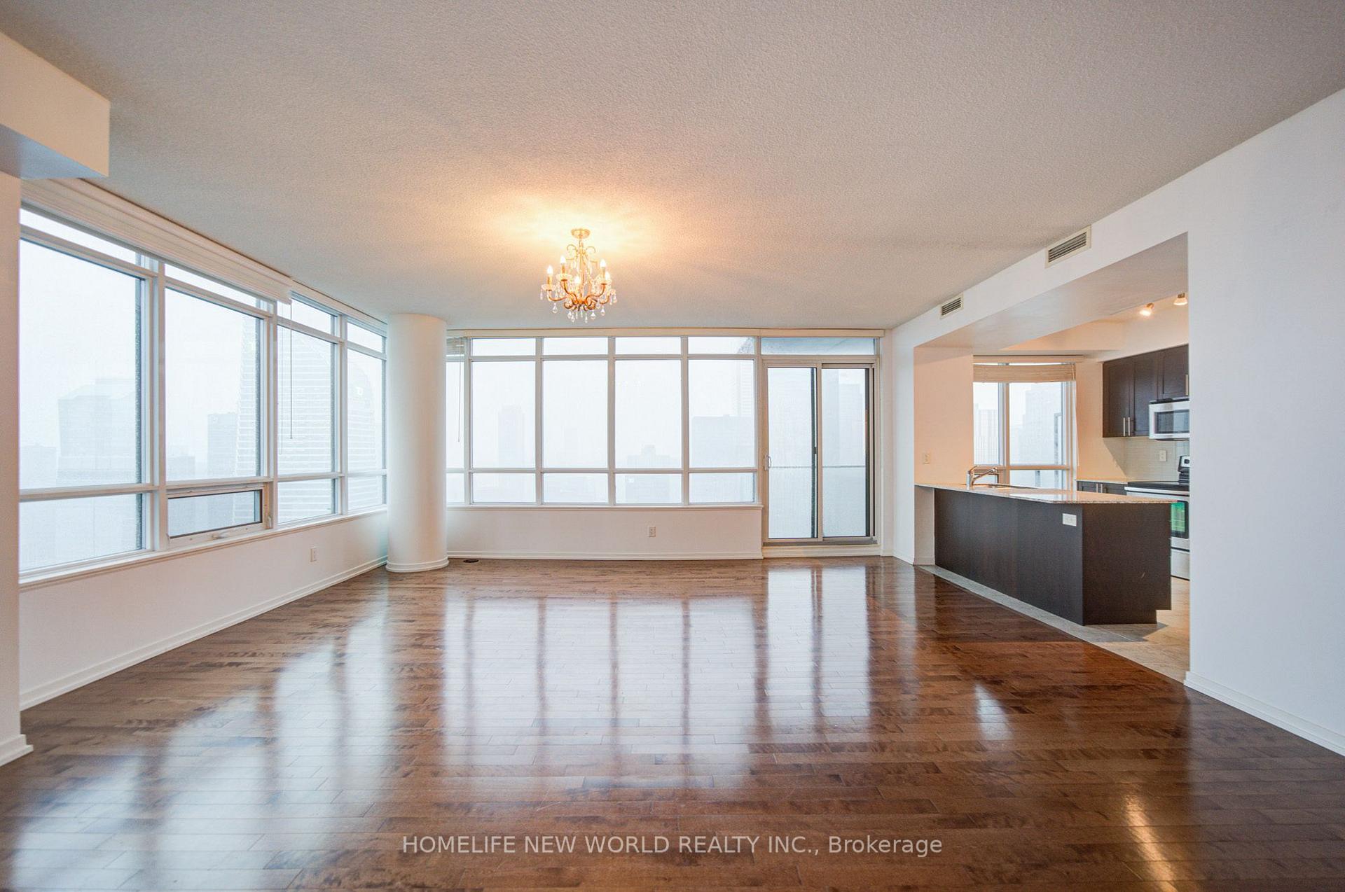 Photo 5 of Unit 4905, 65 Bremner Boulevard, Toronto, Waterfront Communities — HOMEH