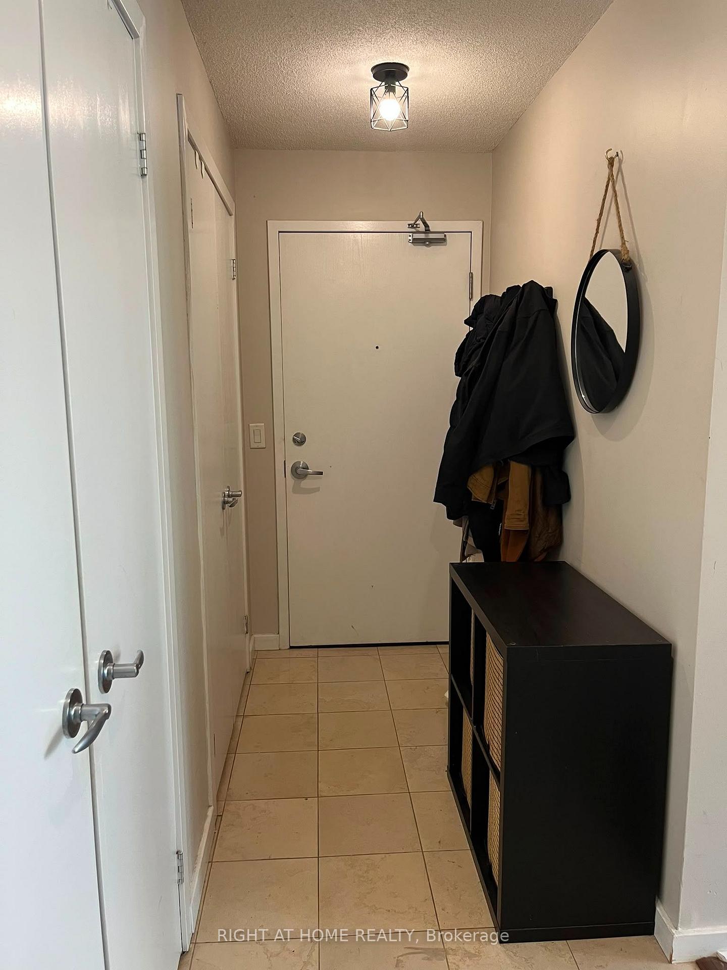 Photo 1 of Unit 1913, 8 York Street, Toronto, Waterfront Communities — HOMEH