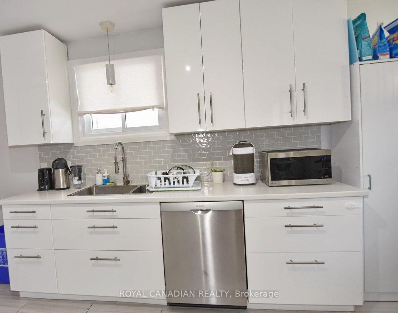 Photo 6 of 1635 Elsmere Avenue, Windsor — HOMEH