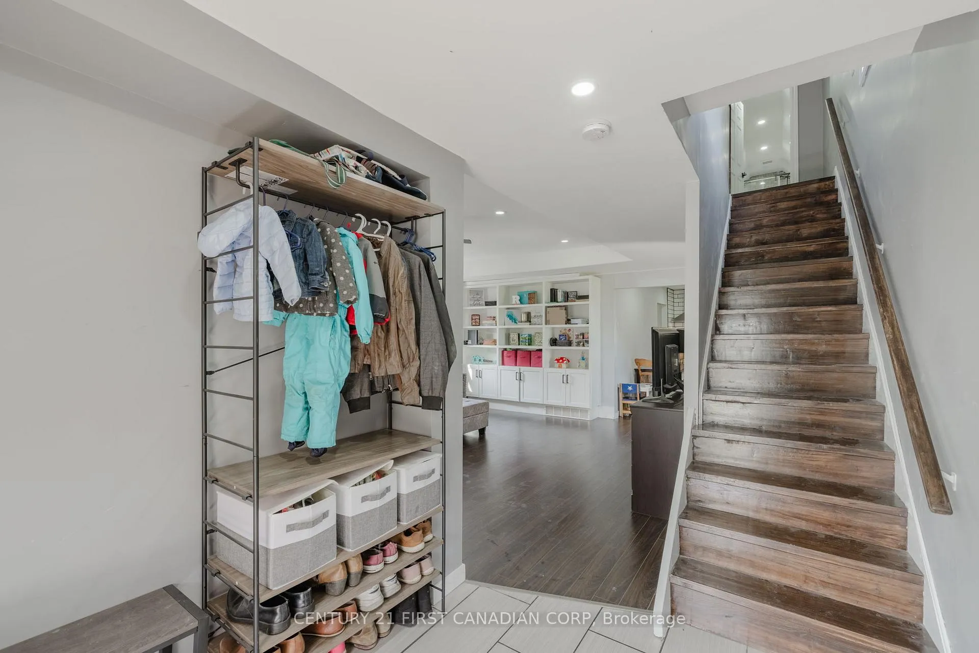 Photo 15 of 603 Erie Street, Warwick, Watford — HOMEH