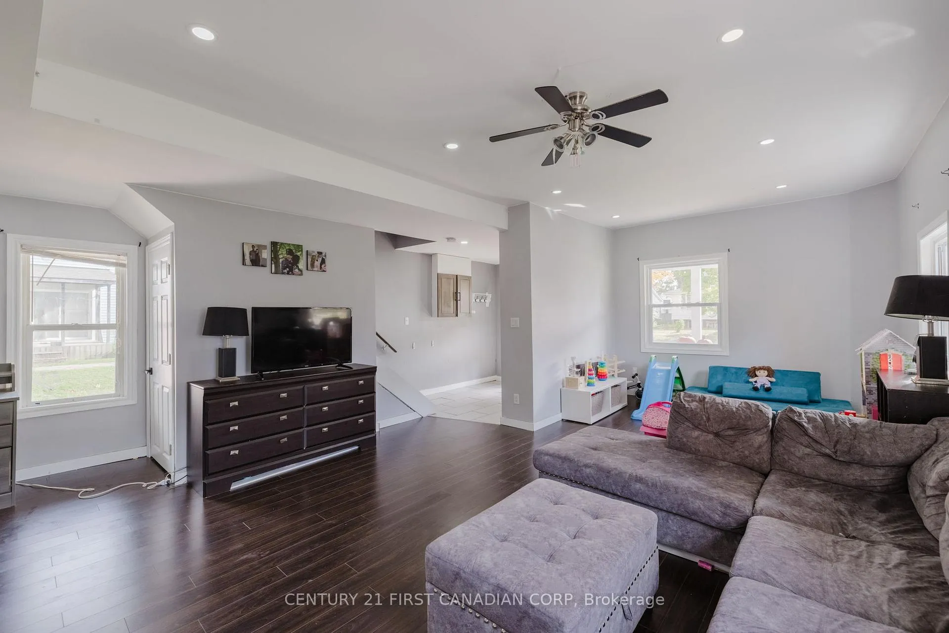 Photo 17 of 603 Erie Street, Warwick, Watford — HOMEH