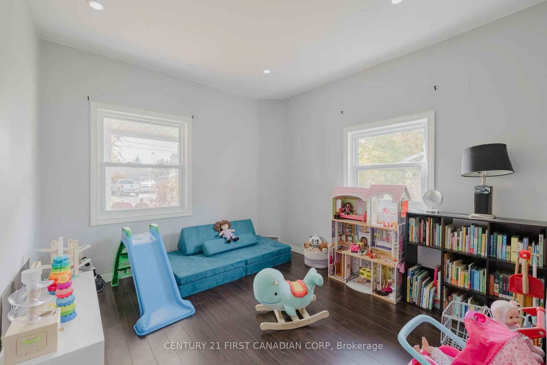 Photo 18 of 603 Erie Street, Warwick, Watford — HOMEH