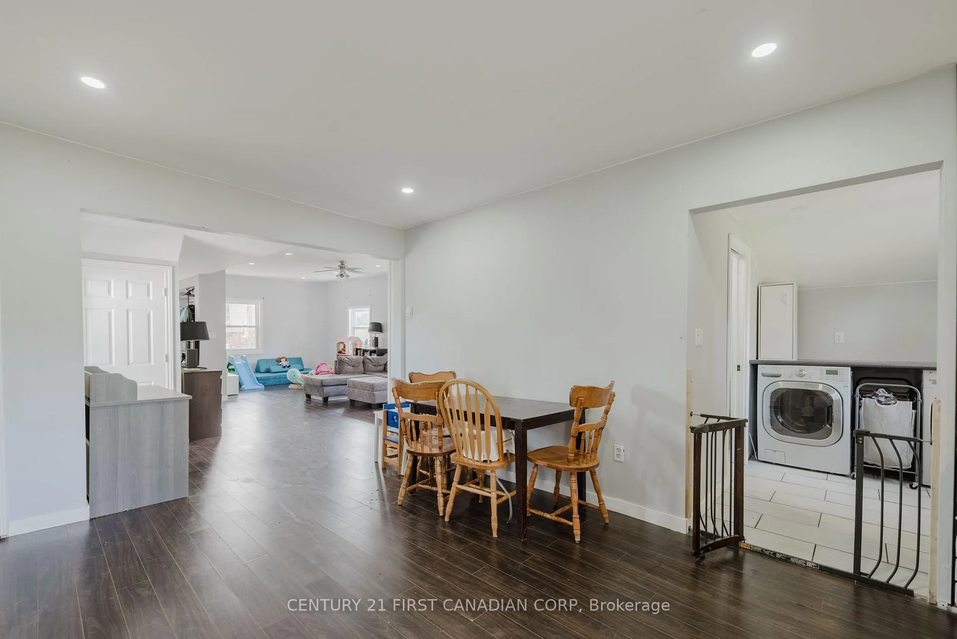 Photo 22 of 603 Erie Street, Warwick, Watford — HOMEH
