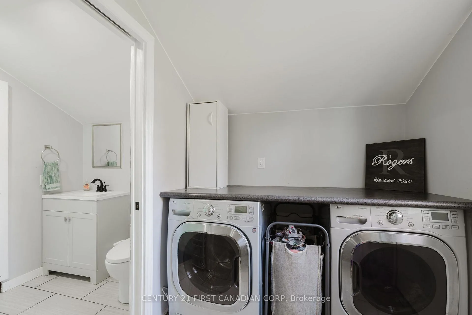 Photo 23 of 603 Erie Street, Warwick, Watford — HOMEH