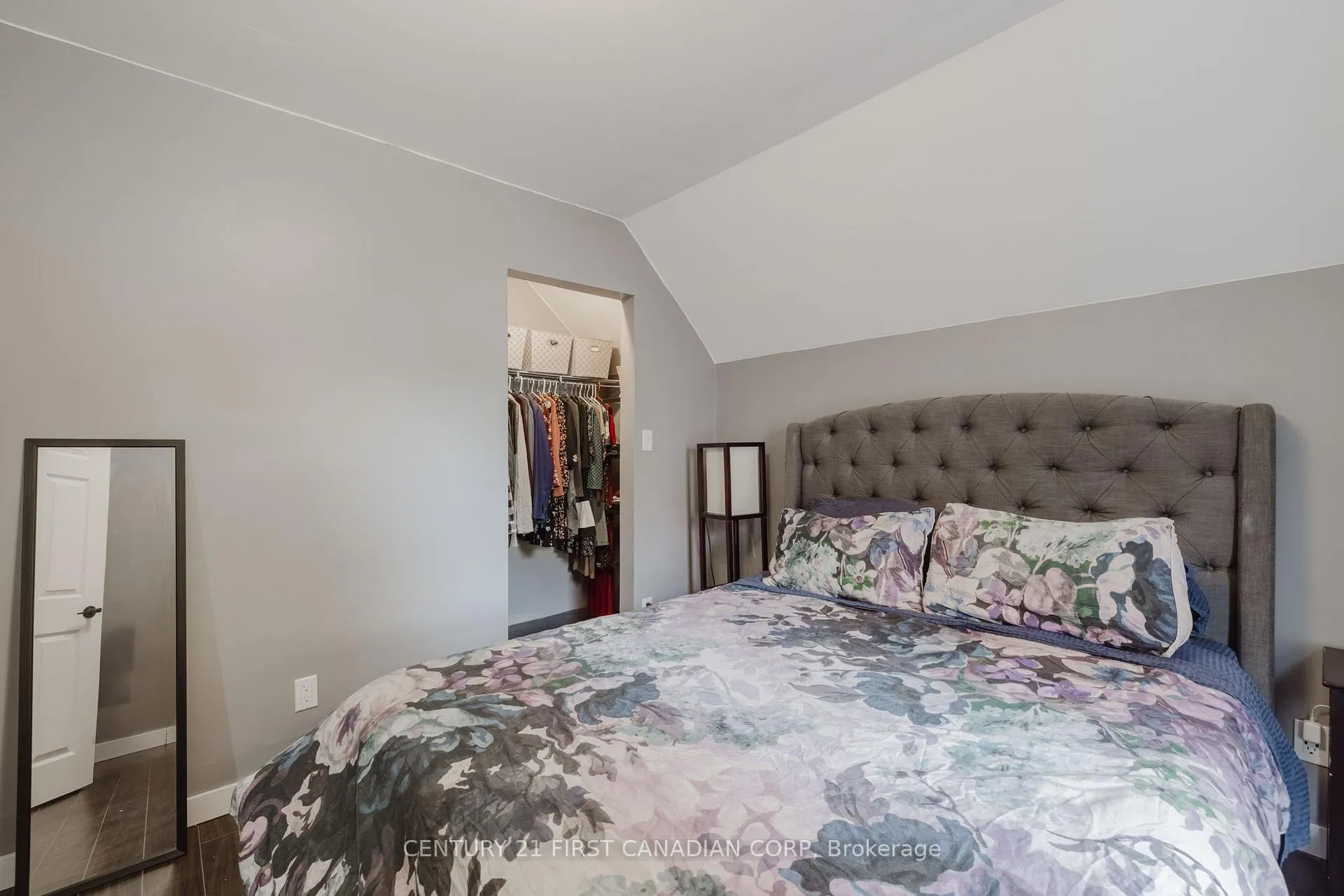 Photo 32 of 603 Erie Street, Warwick, Watford — HOMEH