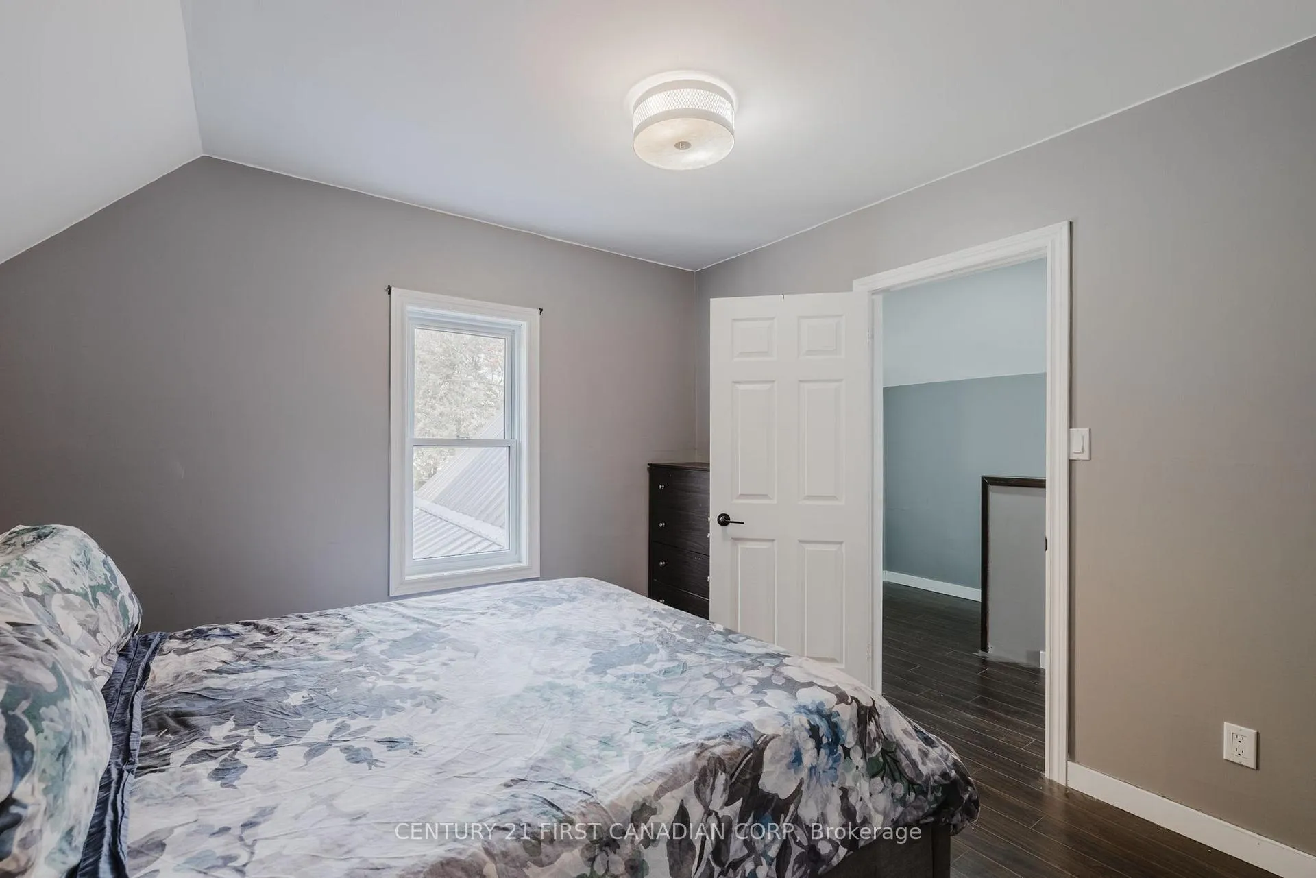 Photo 33 of 603 Erie Street, Warwick, Watford — HOMEH