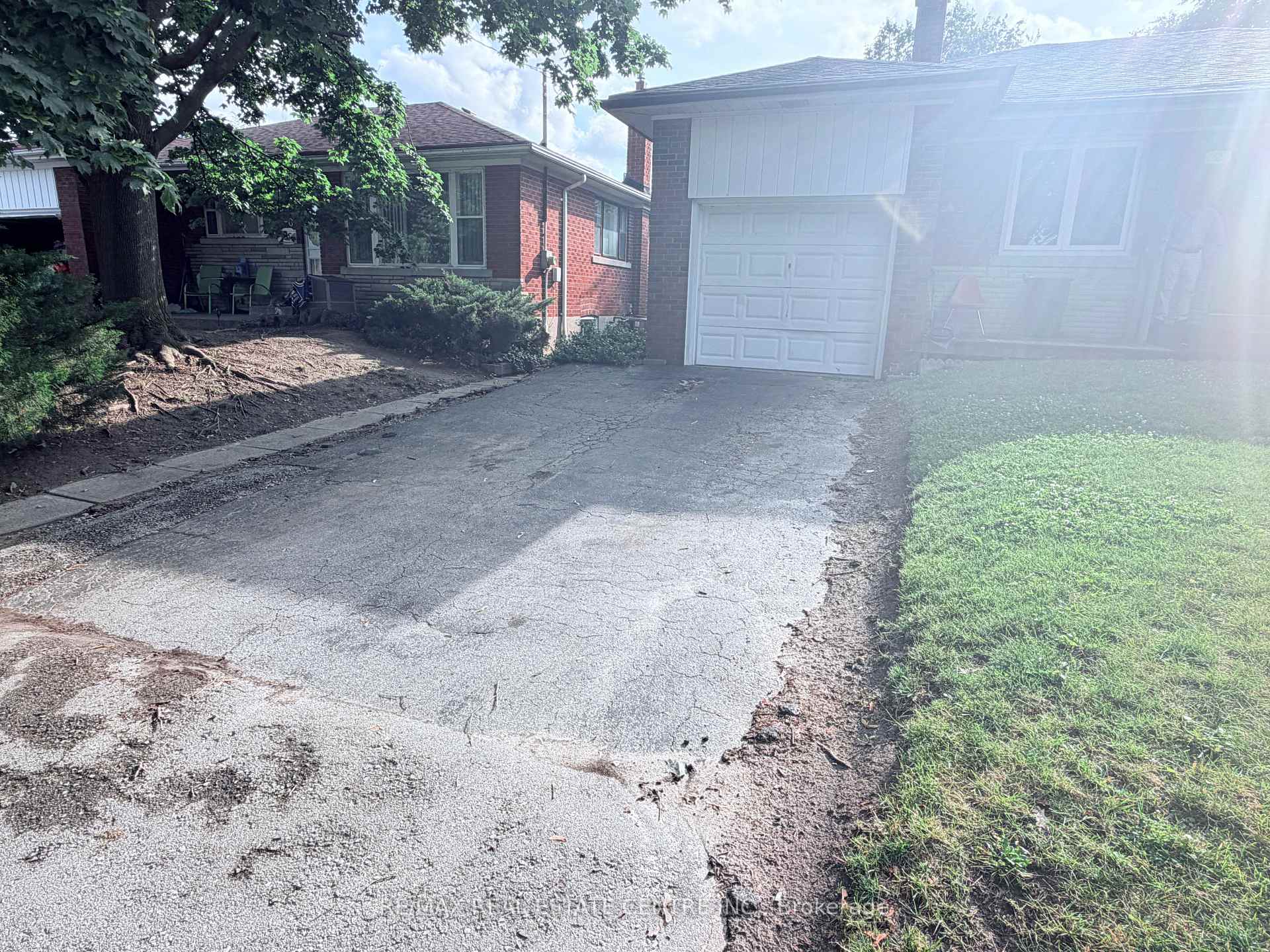 Photo 15 of 52 Sharbot Avenue, Scarborough, Woburn — HOMEH