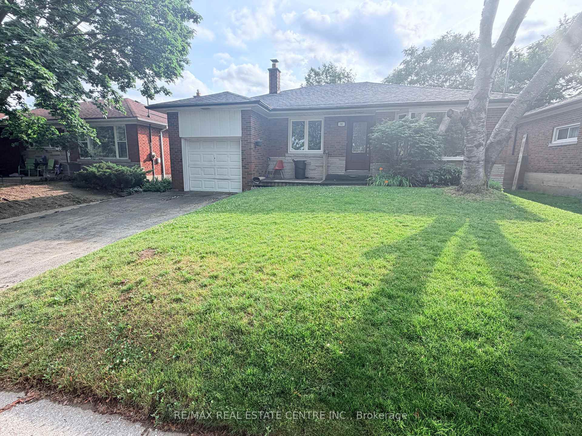 Photo 17 of 52 Sharbot Avenue, Scarborough, Woburn — HOMEH