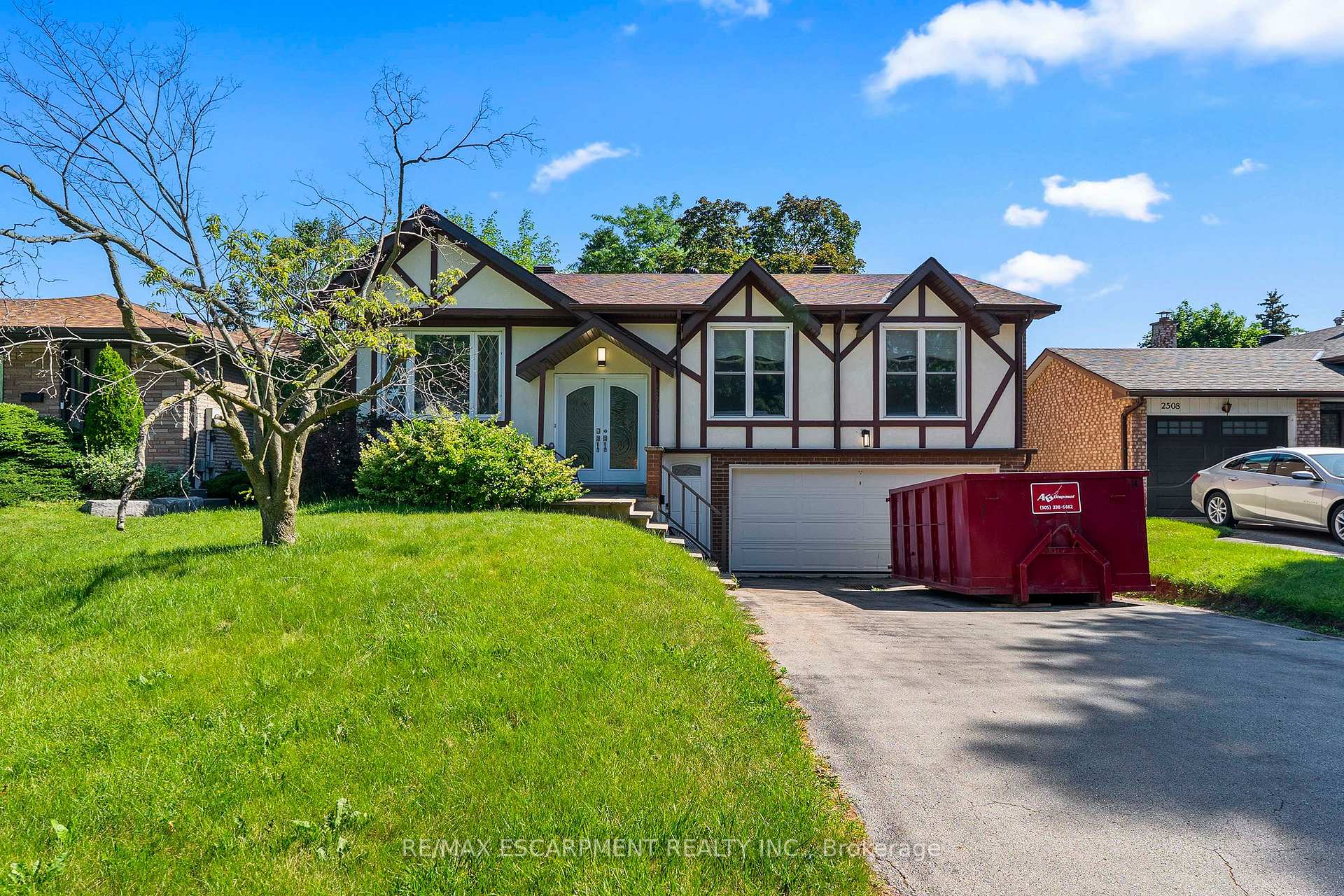 Photo 23 of 2506 Yarmouth Crescent, Oakville, West — HOMEH
