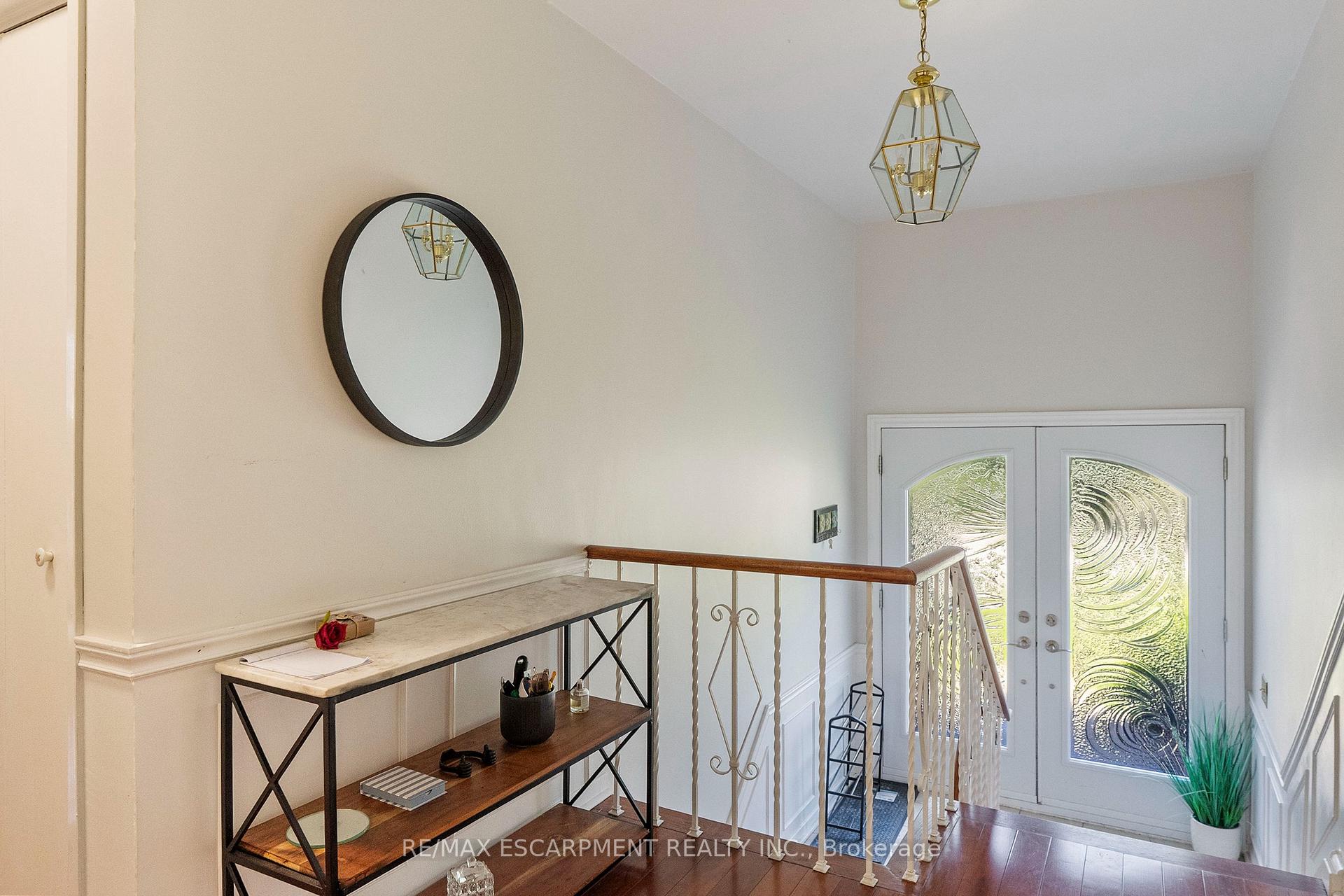 Photo 1 of 2506 Yarmouth Crescent, Oakville, West — HOMEH