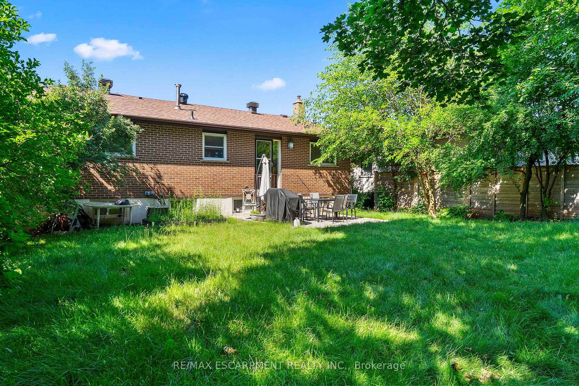 Photo 37 of 2506 Yarmouth Crescent, Oakville, West — HOMEH