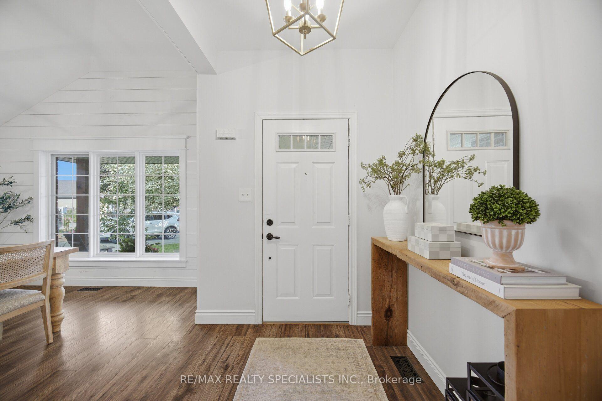 Photo 6 of 408 Flannery Drive, Centre Wellington, Fergus — HOMEH