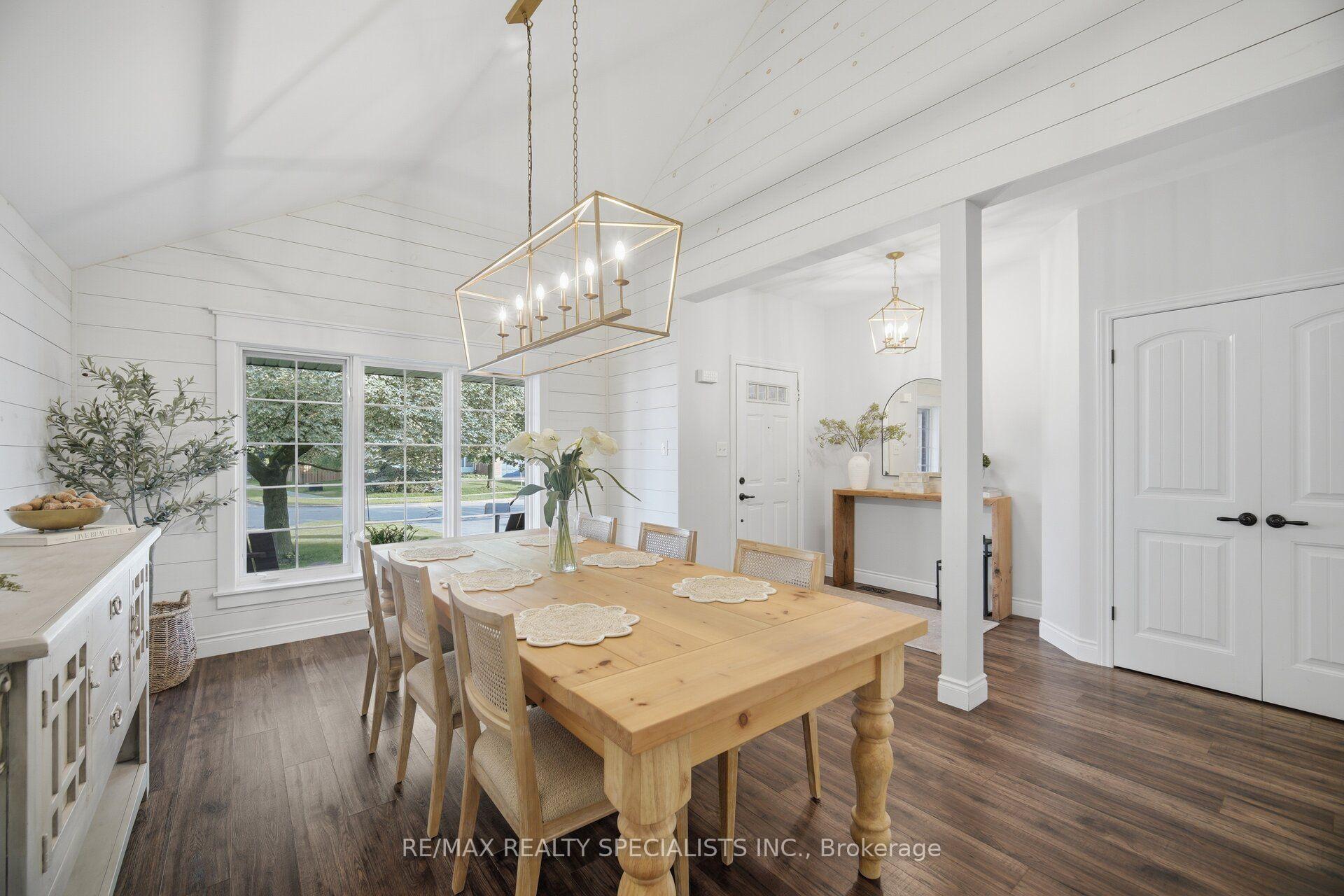 Photo 7 of 408 Flannery Drive, Centre Wellington, Fergus — HOMEH