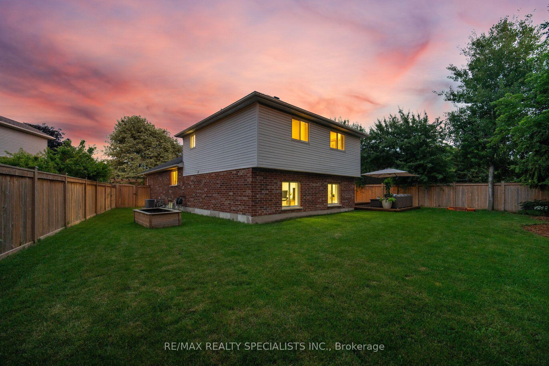 Photo 43 of 408 Flannery Drive, Centre Wellington, Fergus — HOMEH