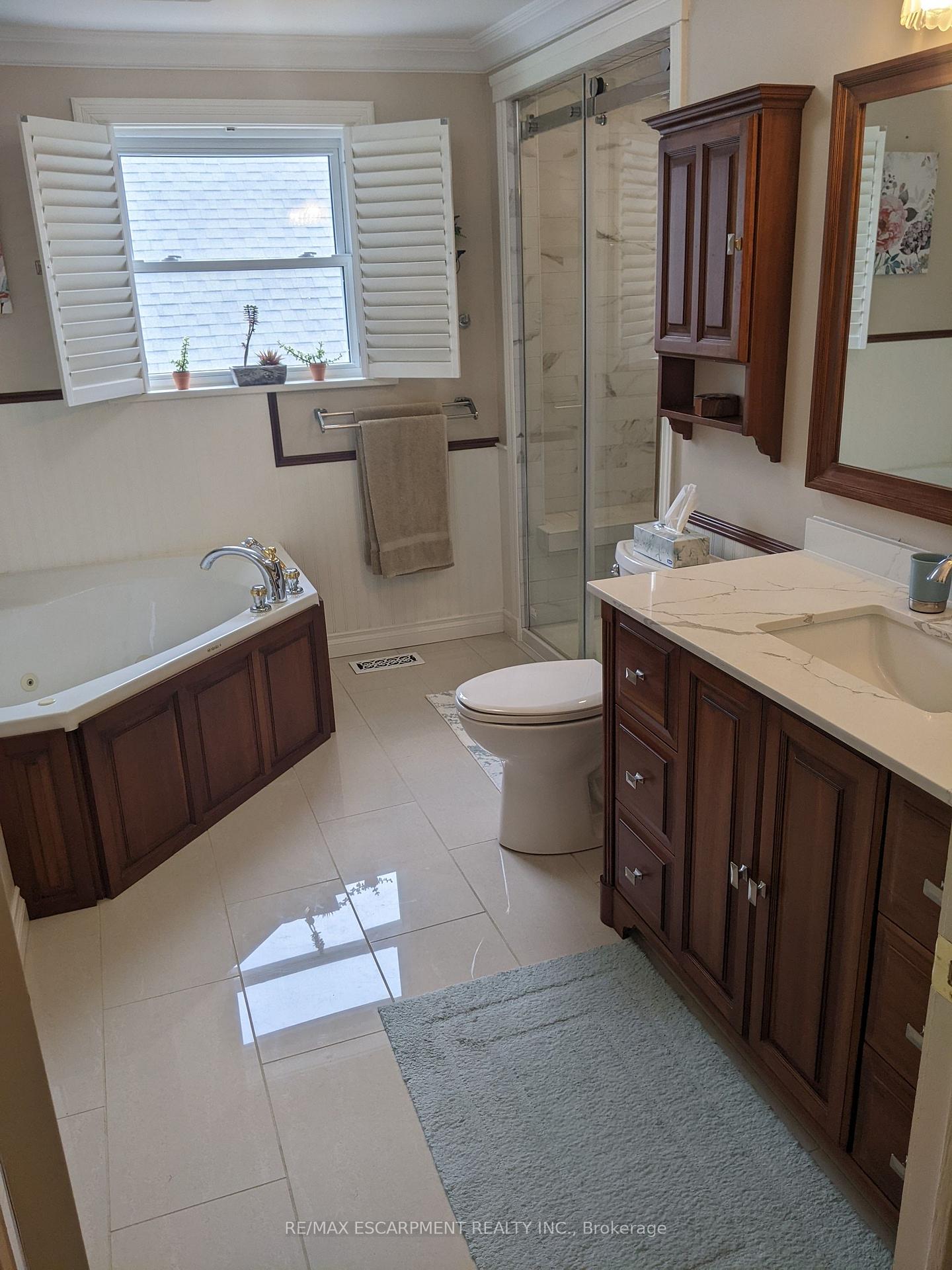 Photo 12 of 257 Dundonald Avenue, Hamilton, Rosedale — HOMEH