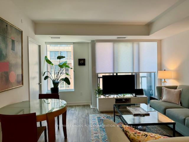 Photo 9 of Unit 403, 158 Front Street E, Toronto, Moss Park — HOMEH