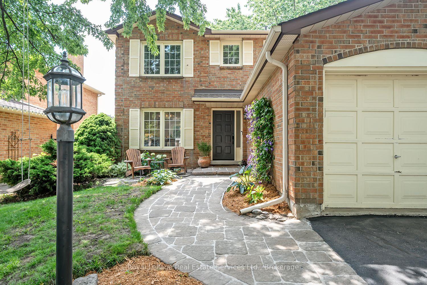Photo 2 of 1484 Princeton Crescent, Oakville, Joshua Creek — HOMEH