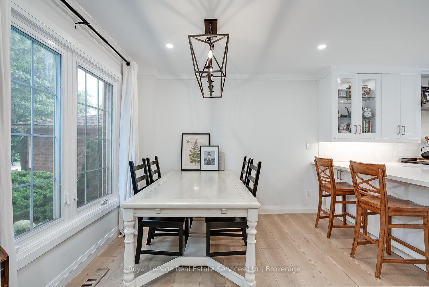 Photo 5 of 1484 Princeton Crescent, Oakville, Joshua Creek — HOMEH