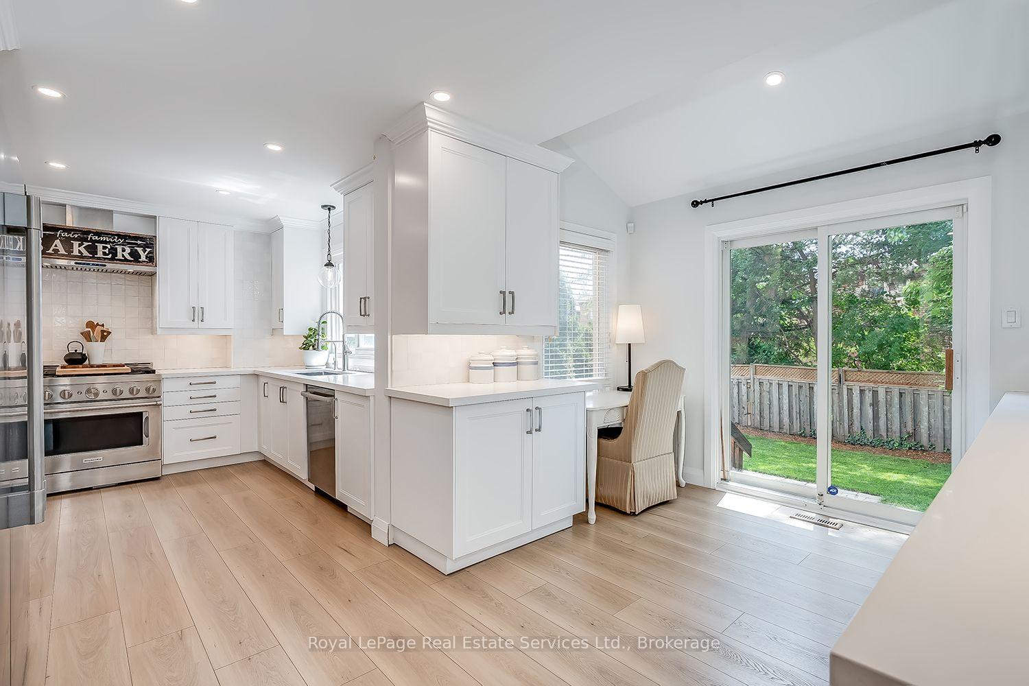 Photo 10 of 1484 Princeton Crescent, Oakville, Joshua Creek — HOMEH