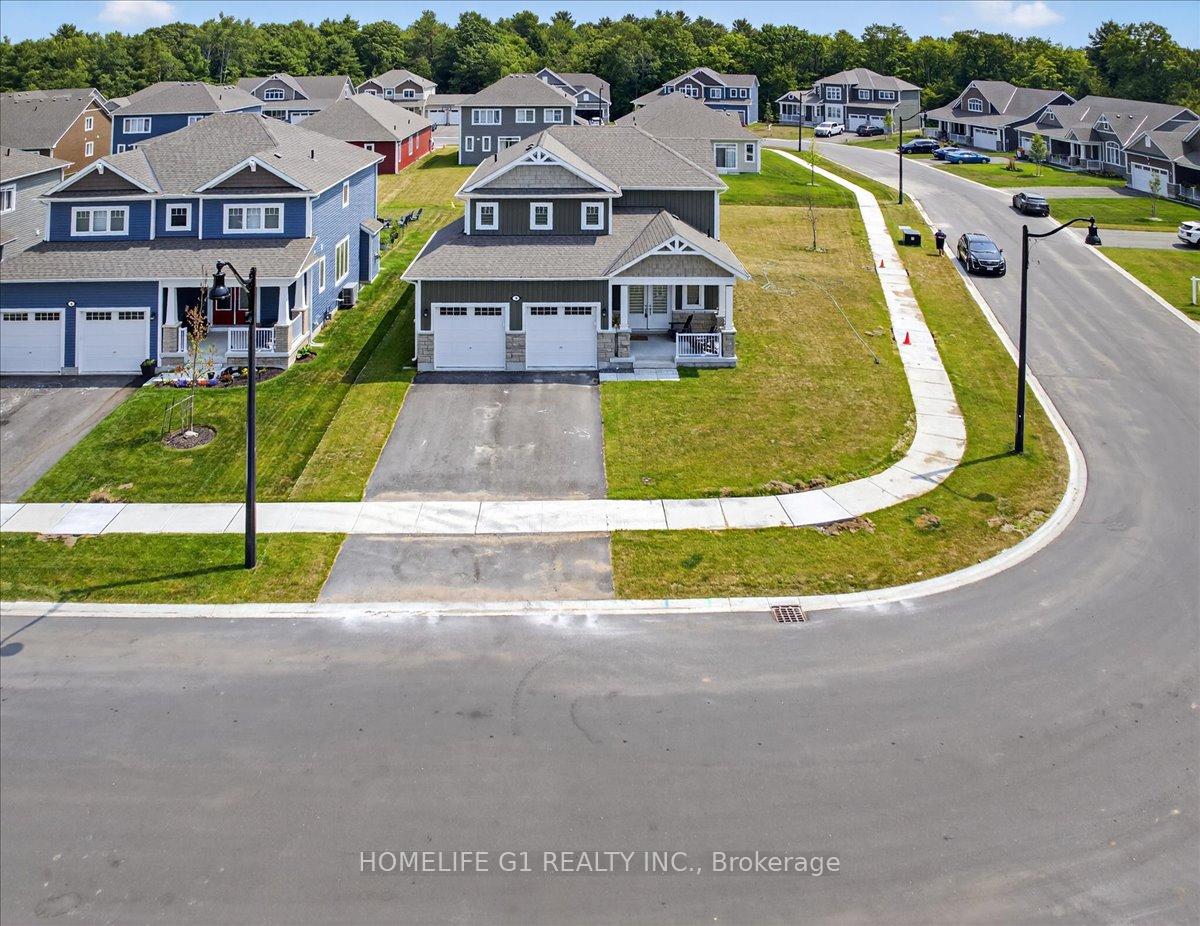Photo 2 of 5 Dyer Crescent, Bracebridge, Macaulay — HOMEH