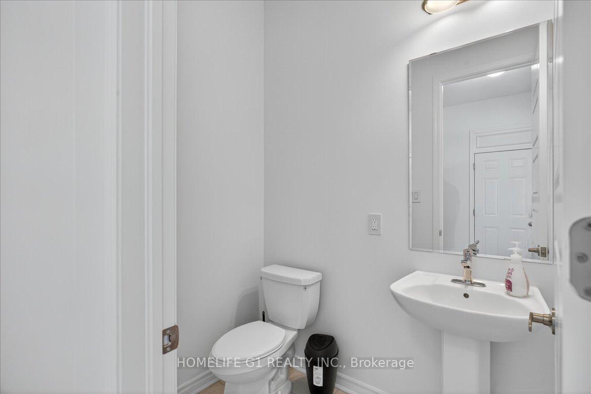 Photo 10 of 5 Dyer Crescent, Bracebridge, Macaulay — HOMEH