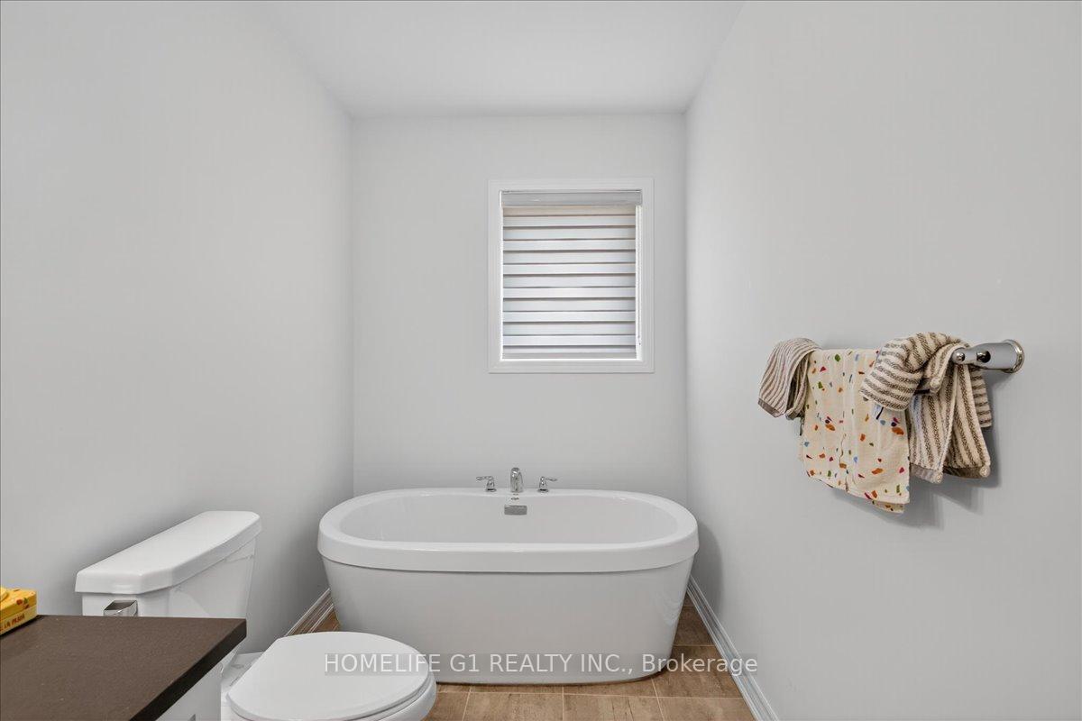 Photo 29 of 5 Dyer Crescent, Bracebridge, Macaulay — HOMEH