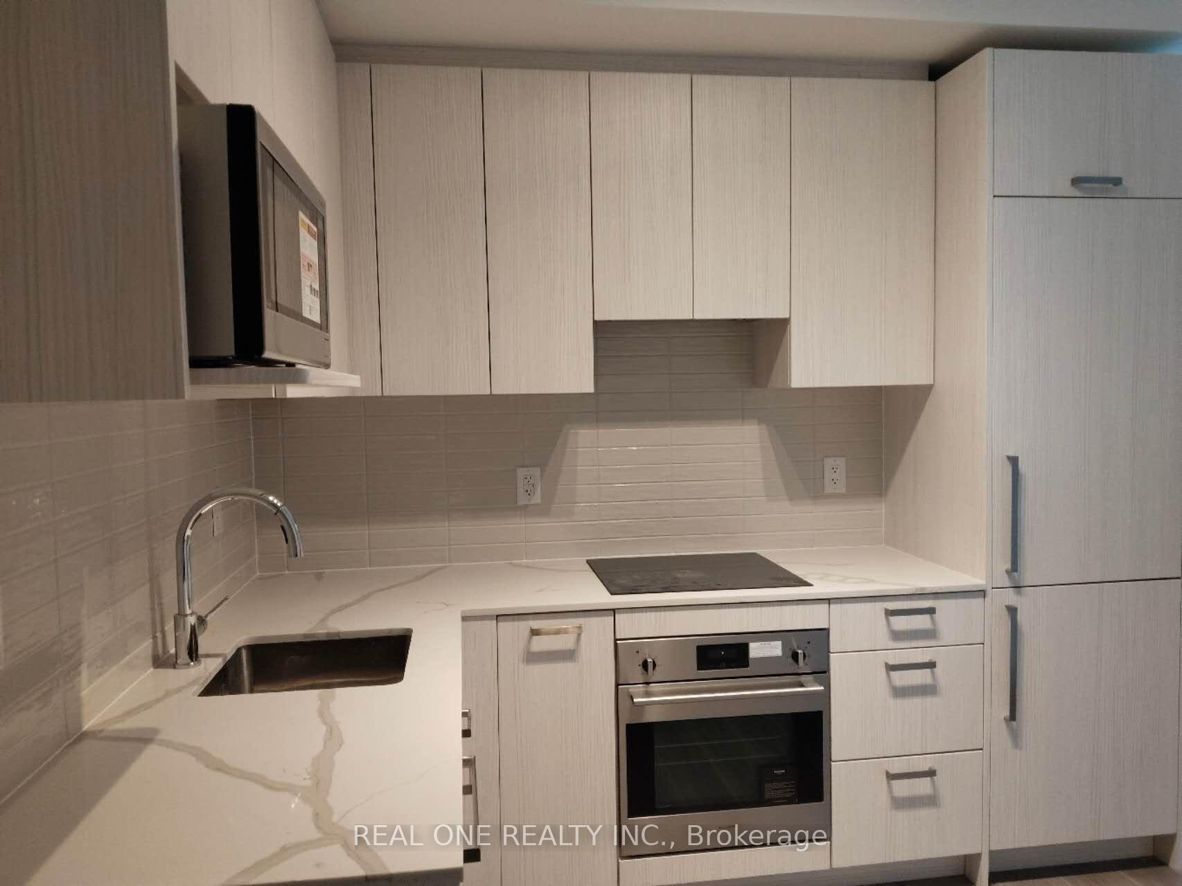 Photo 2 of Unit 95, 71 Curlew Drive, North York, Parkwoods-Donalda — HOMEH
