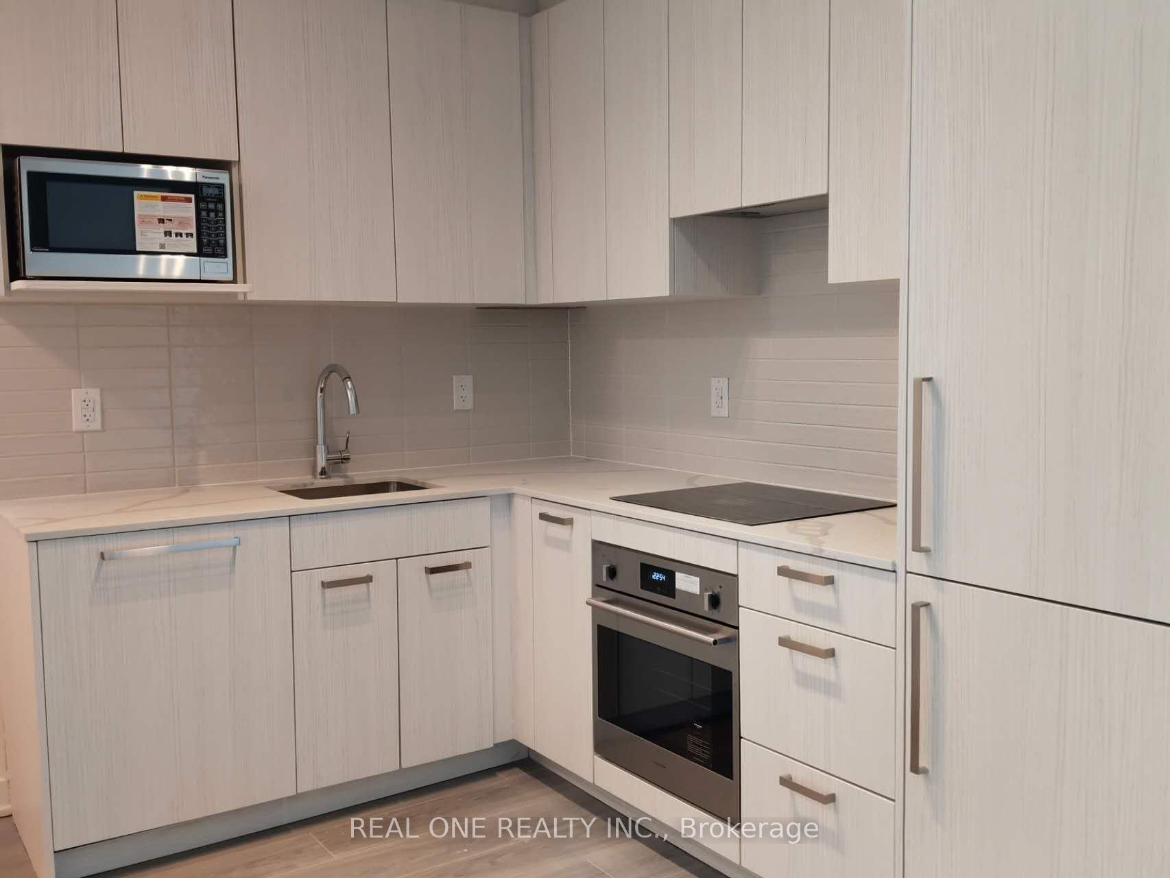 Photo 3 of Unit 95, 71 Curlew Drive, North York, Parkwoods-Donalda — HOMEH