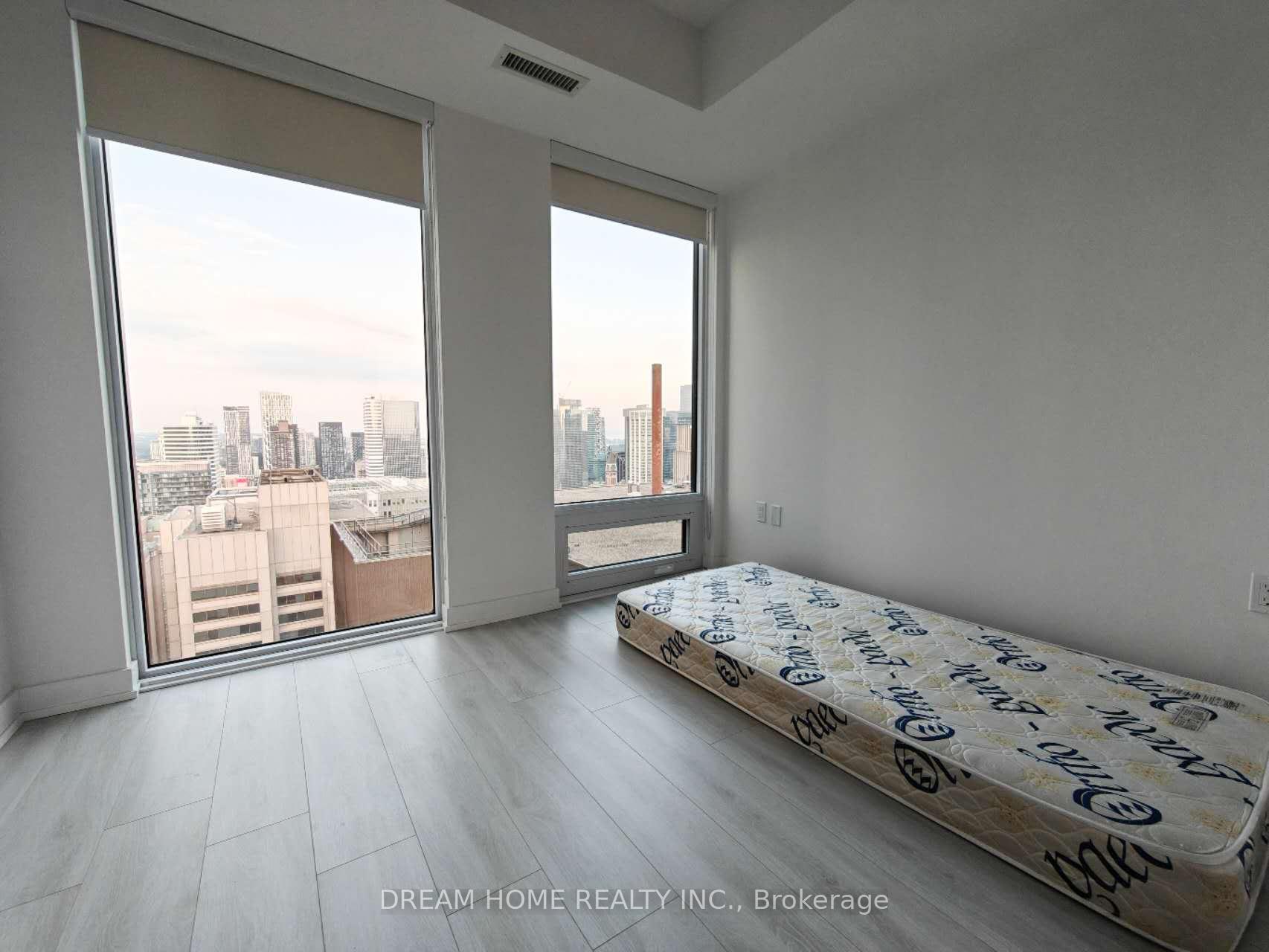 Photo 11 of Unit 3604, 238 Simcoe Street, Toronto, Kensington-Chinatown — HOMEH