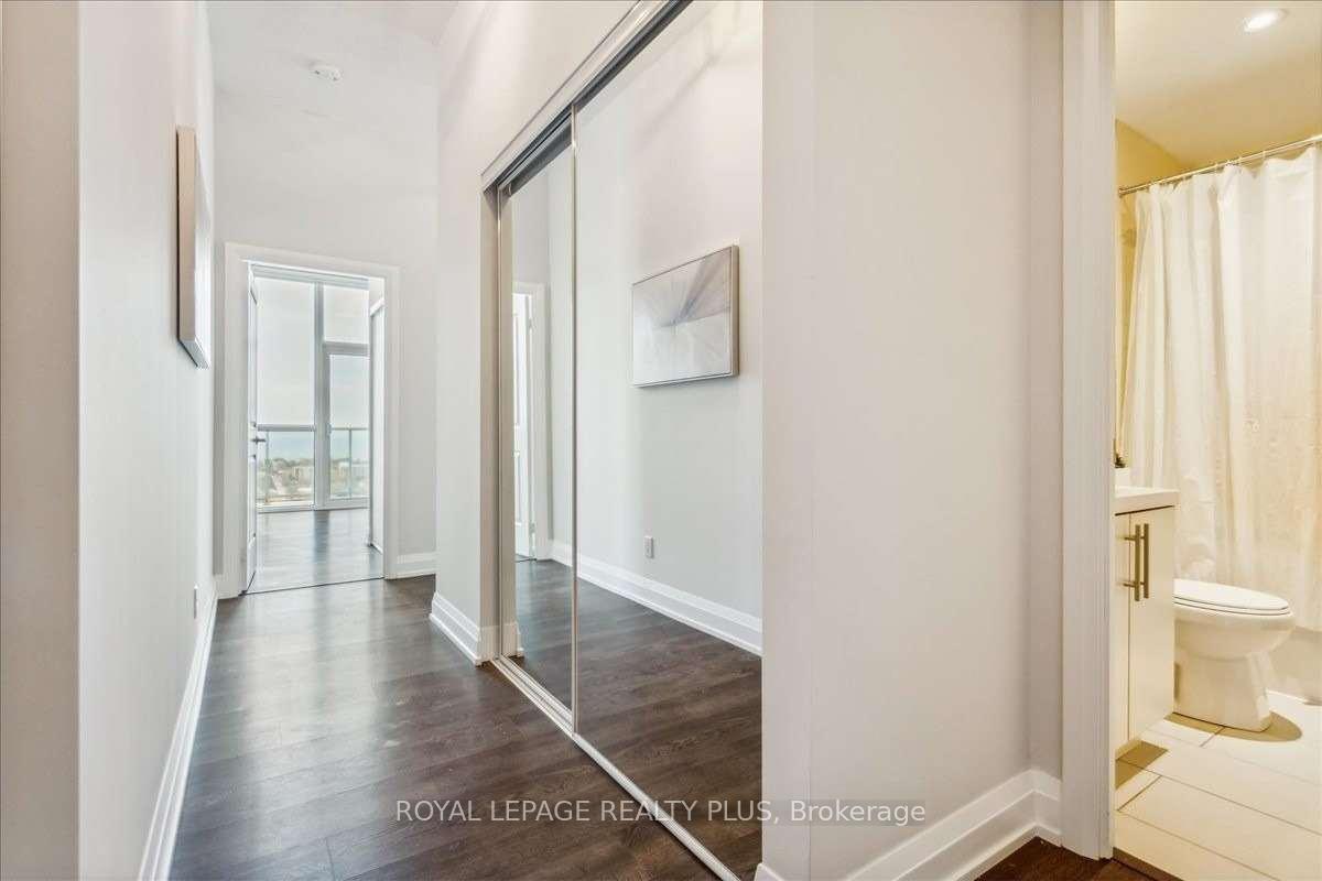 Photo 6 of Unit Ph9, 65 Speers Road, Oakville, Central — HOMEH