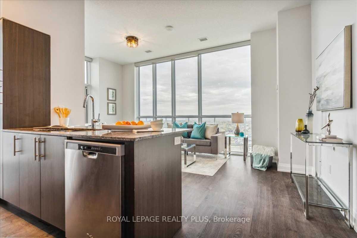 Photo 7 of Unit Ph9, 65 Speers Road, Oakville, Central — HOMEH