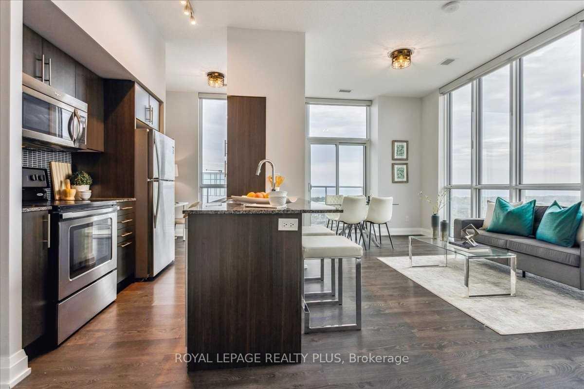 Photo 8 of Unit Ph9, 65 Speers Road, Oakville, Central — HOMEH