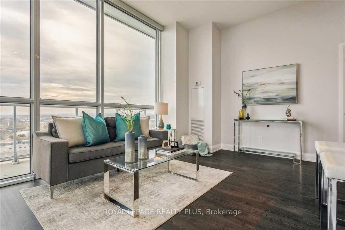 Photo 11 of Unit Ph9, 65 Speers Road, Oakville, Central — HOMEH