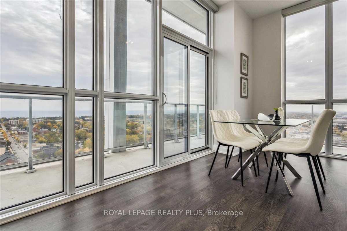 Photo 14 of Unit Ph9, 65 Speers Road, Oakville, Central — HOMEH