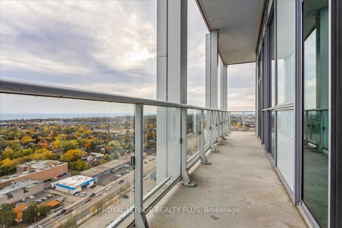 Photo 15 of Unit Ph9, 65 Speers Road, Oakville, Central — HOMEH
