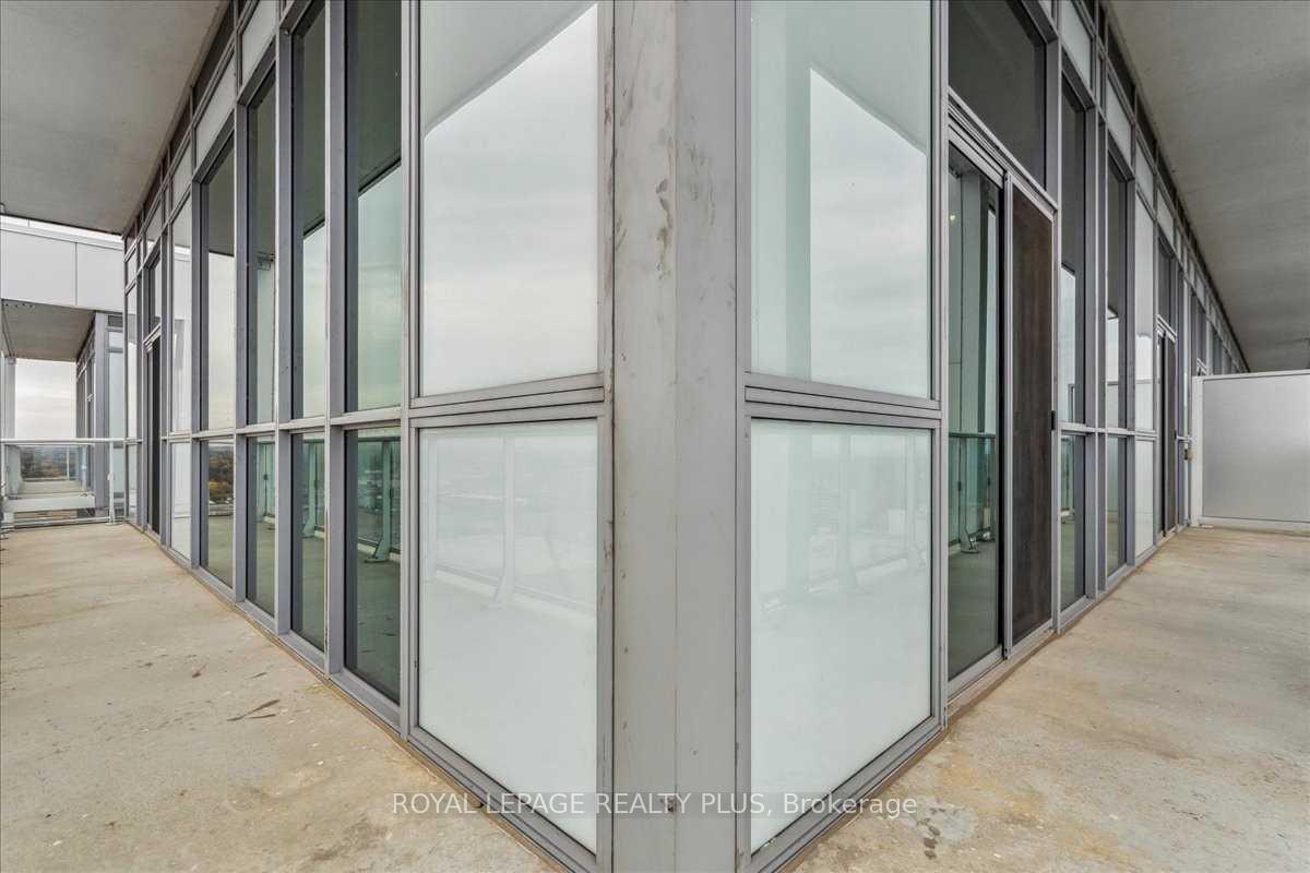 Photo 16 of Unit Ph9, 65 Speers Road, Oakville, Central — HOMEH