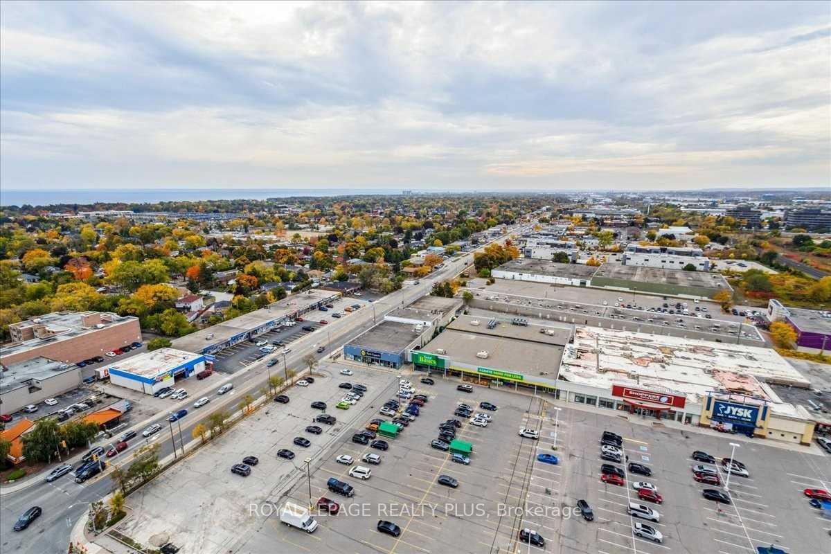 Photo 20 of Unit Ph9, 65 Speers Road, Oakville, Central — HOMEH