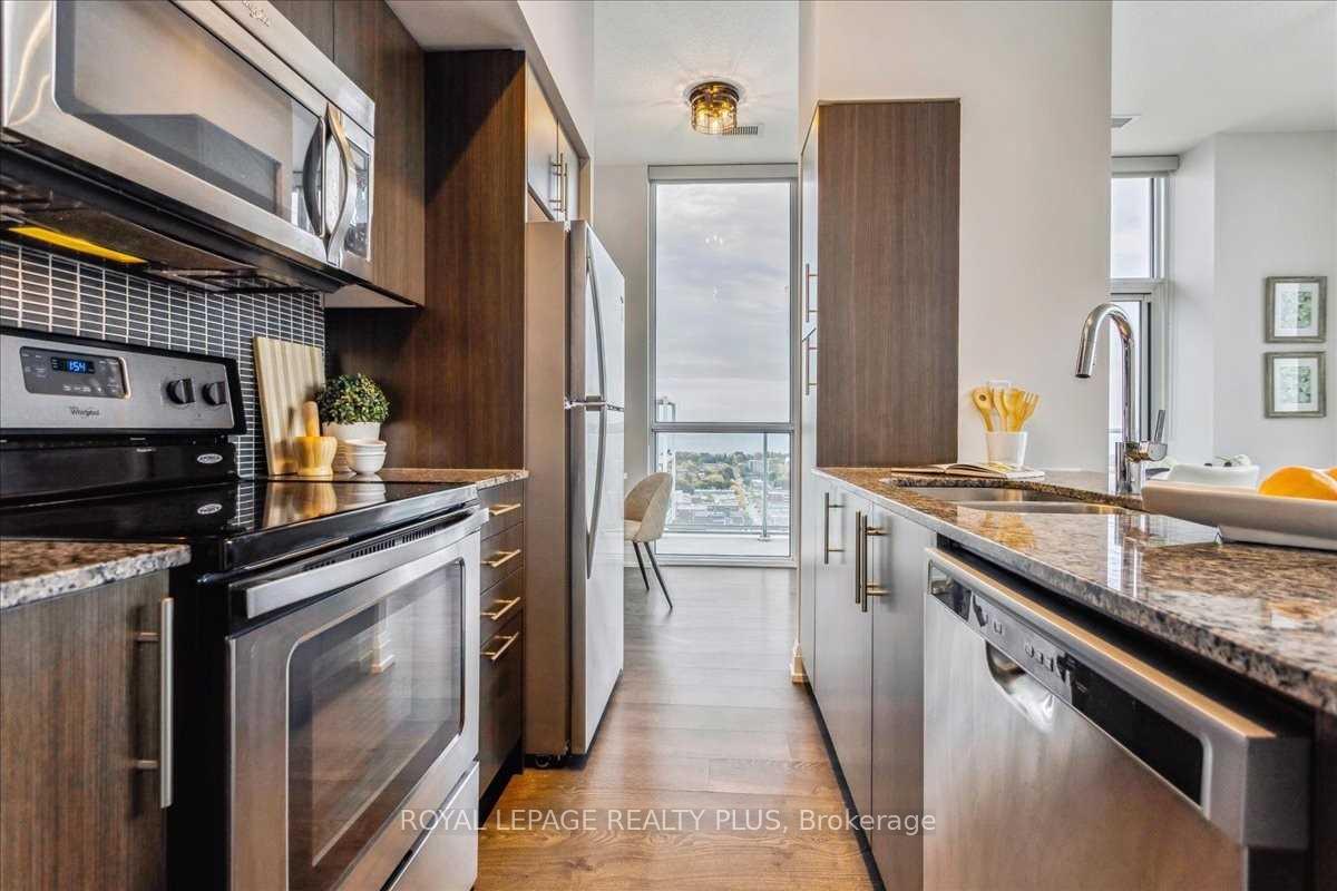 Photo 24 of Unit Ph9, 65 Speers Road, Oakville, Central — HOMEH