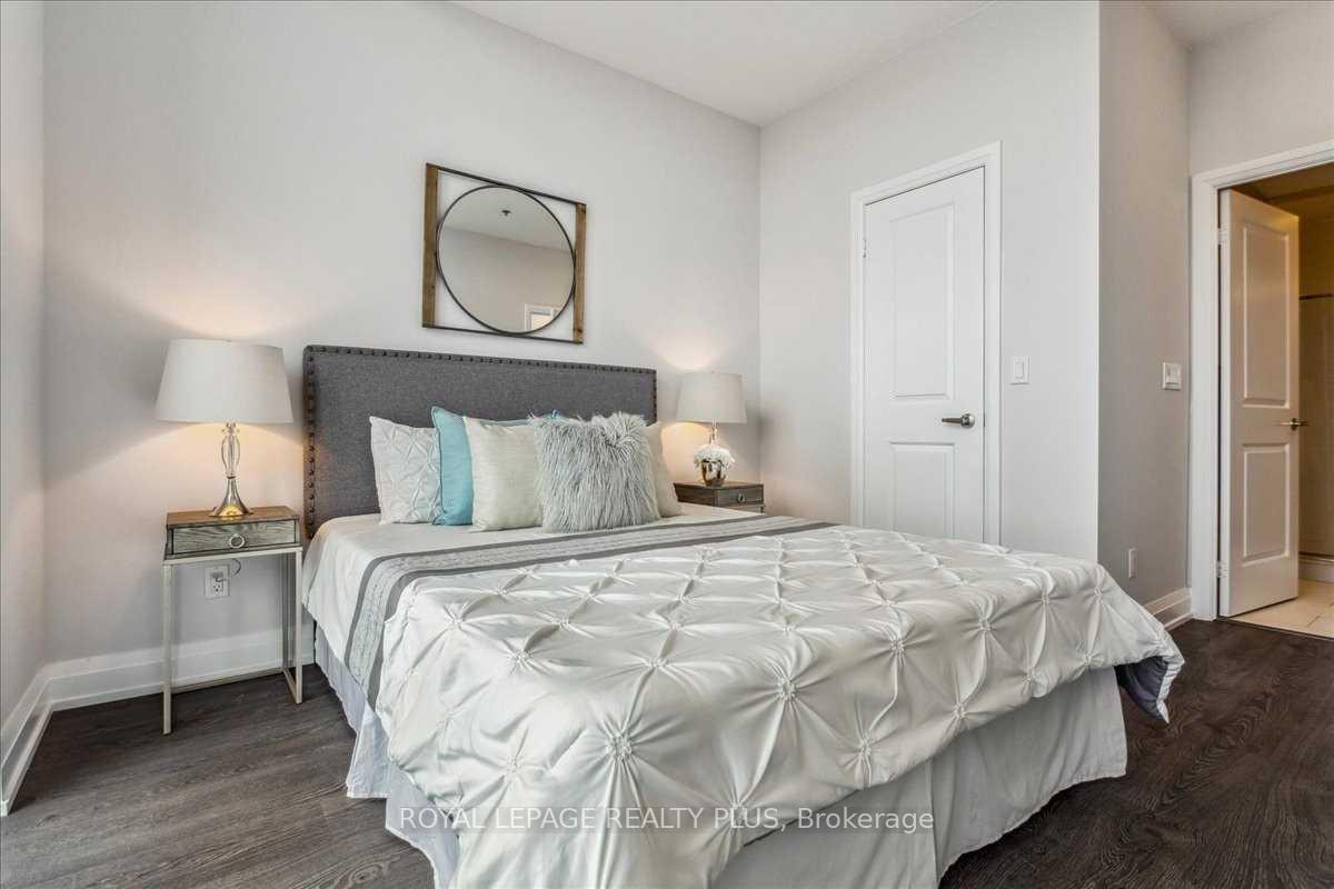 Photo 29 of Unit Ph9, 65 Speers Road, Oakville, Central — HOMEH