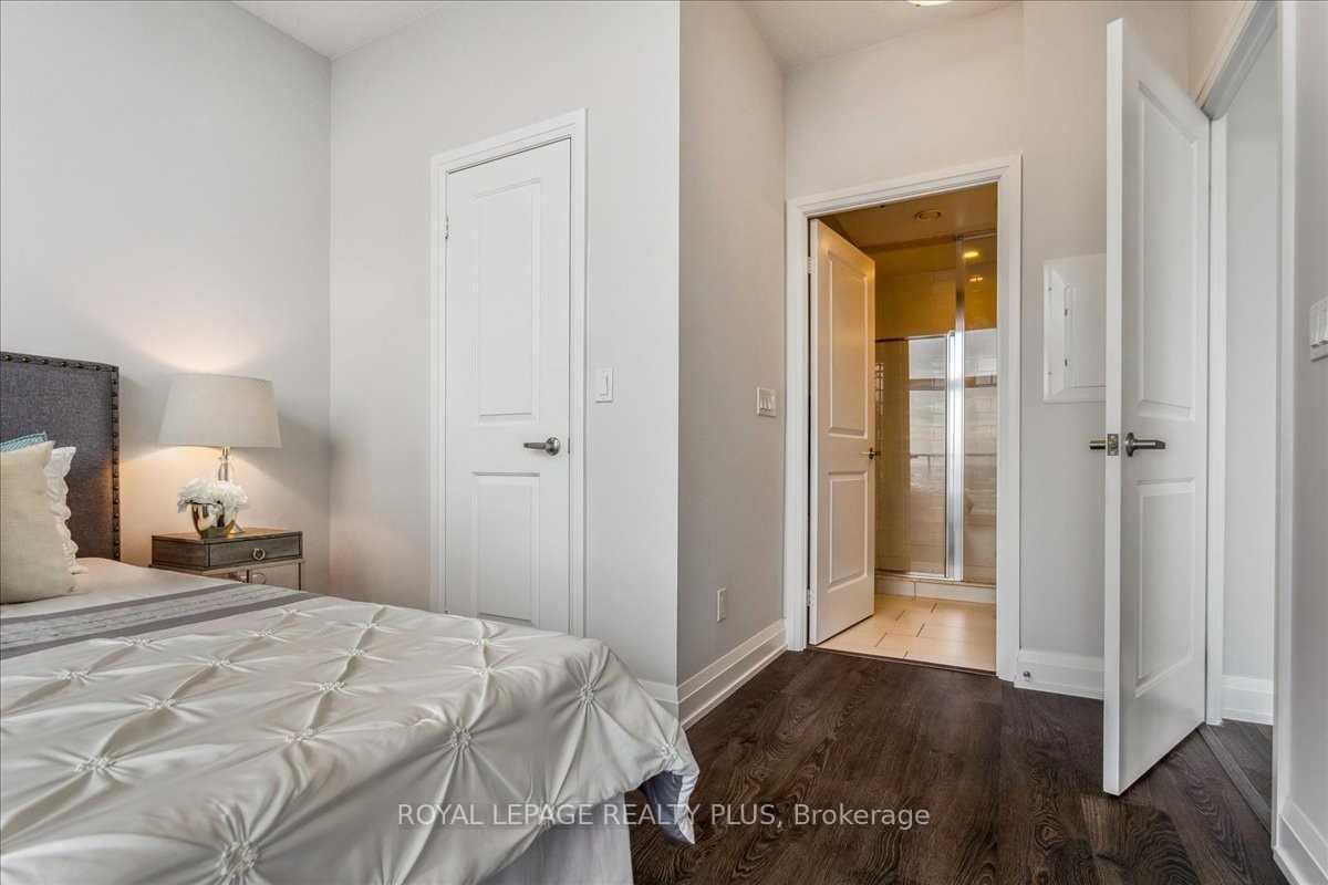 Photo 30 of Unit Ph9, 65 Speers Road, Oakville, Central — HOMEH