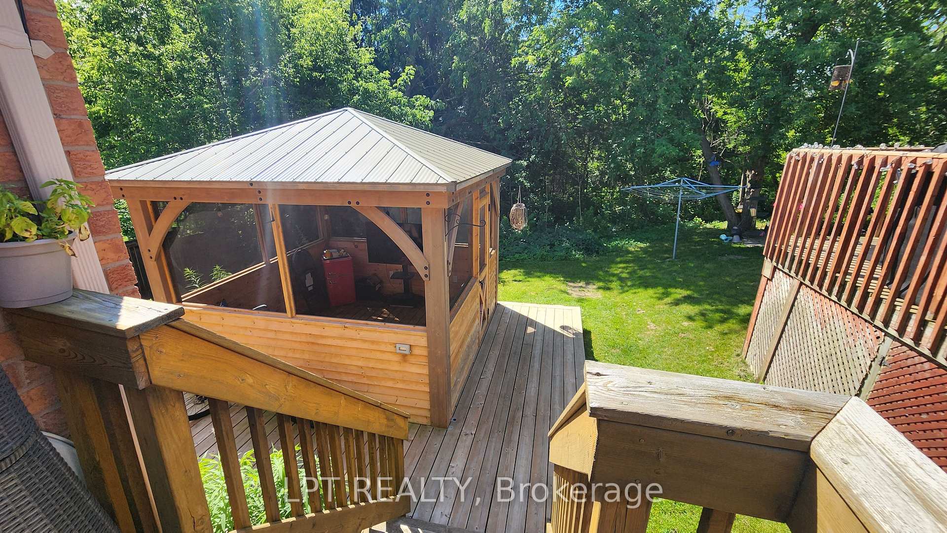 Photo 17 of 173 Loon Avenue, Barrie, Painswick South — HOMEH