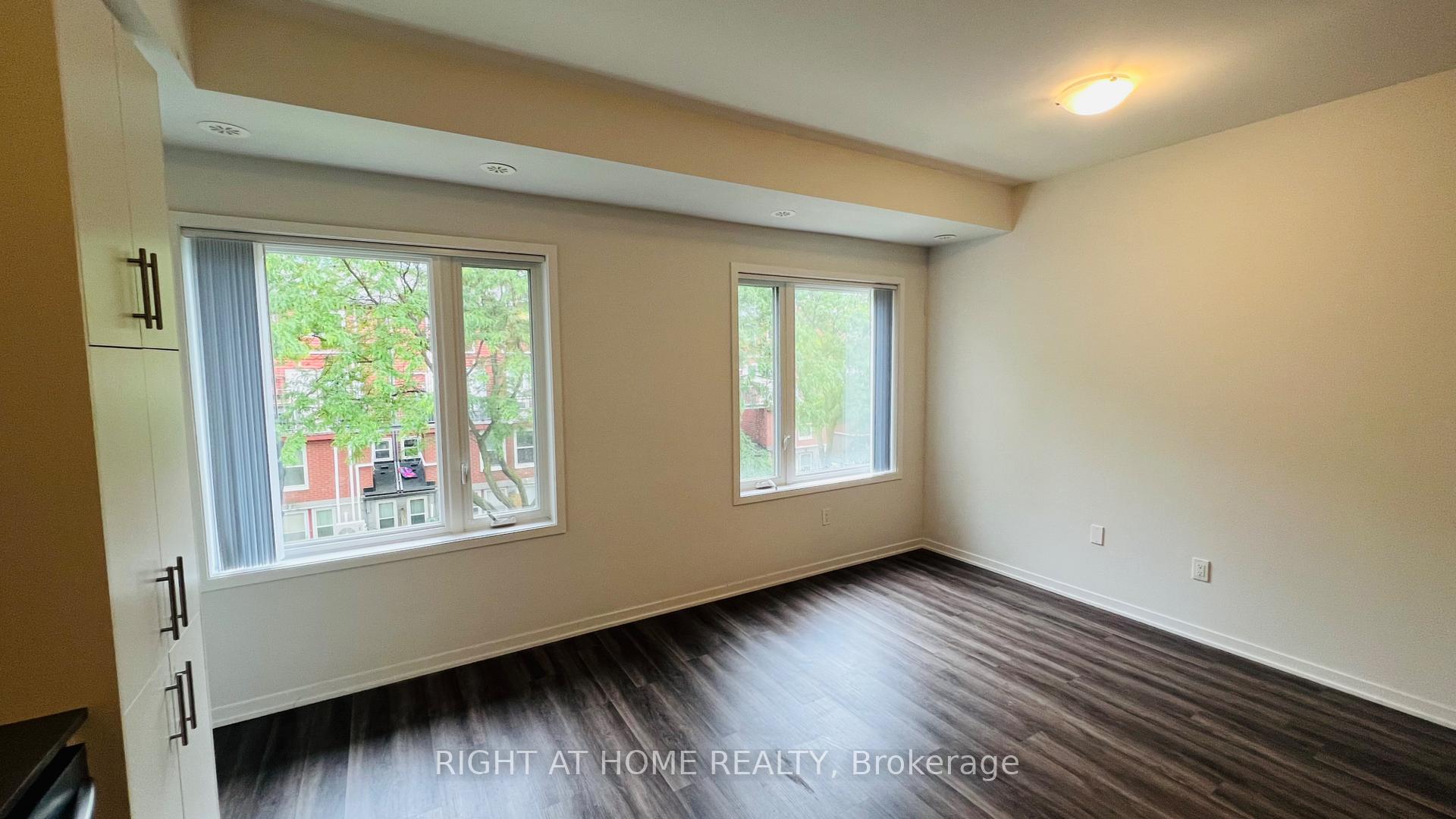 Photo 10 of Unit 53, 5 William Jackson Way, Etobicoke, New Toronto — HOMEH